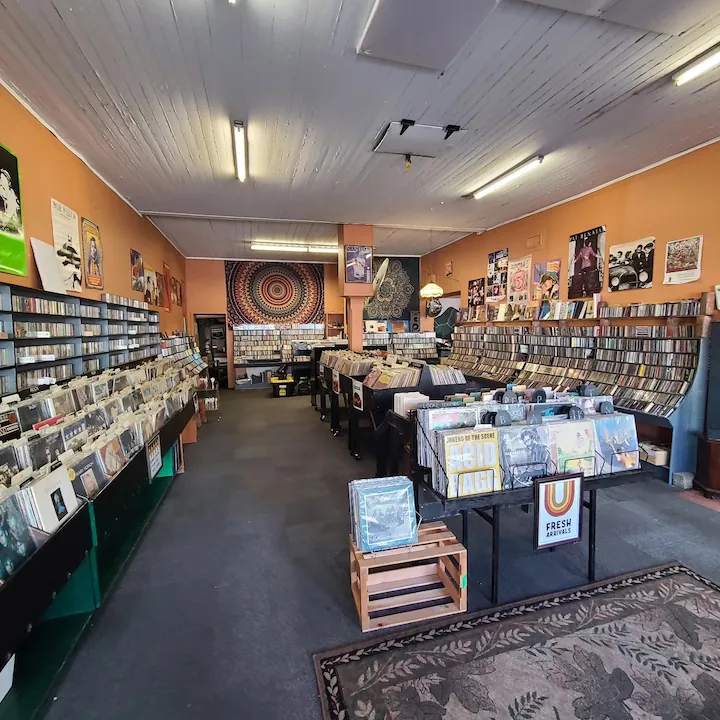 sound heritage nanaimo used music and vinyls indoors