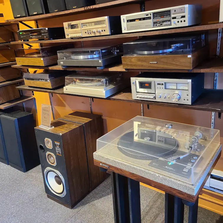 sound heritage nanaimo selection of used vintage audio equipment - amplifiers, receivers, stereos, speakers record players turntables